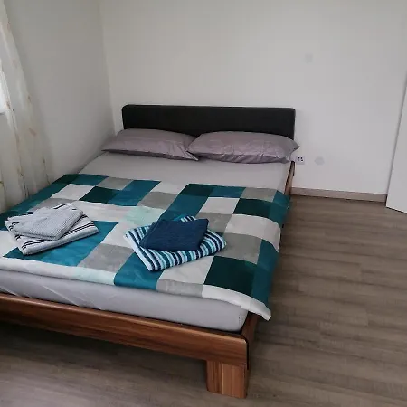 Appartement Ferienwohnung In Friedrichshafen *