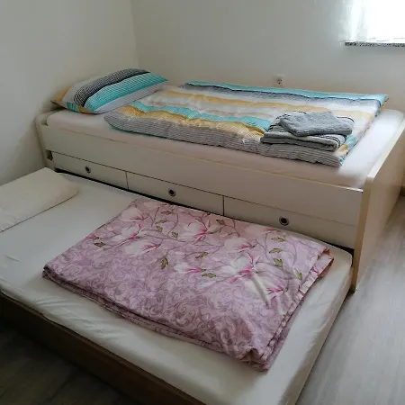 Appartement Ferienwohnung In Friedrichshafen